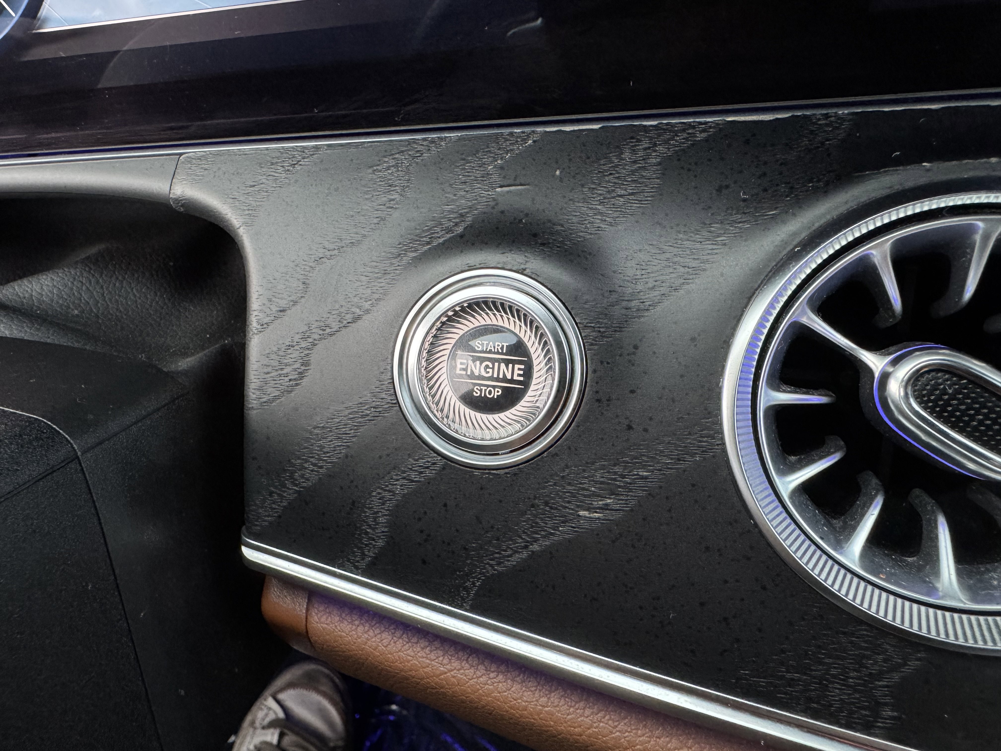 Used 2019 Mercedes-Benz E 450 4MATIC Coupe w/ AMG Line Package image 10