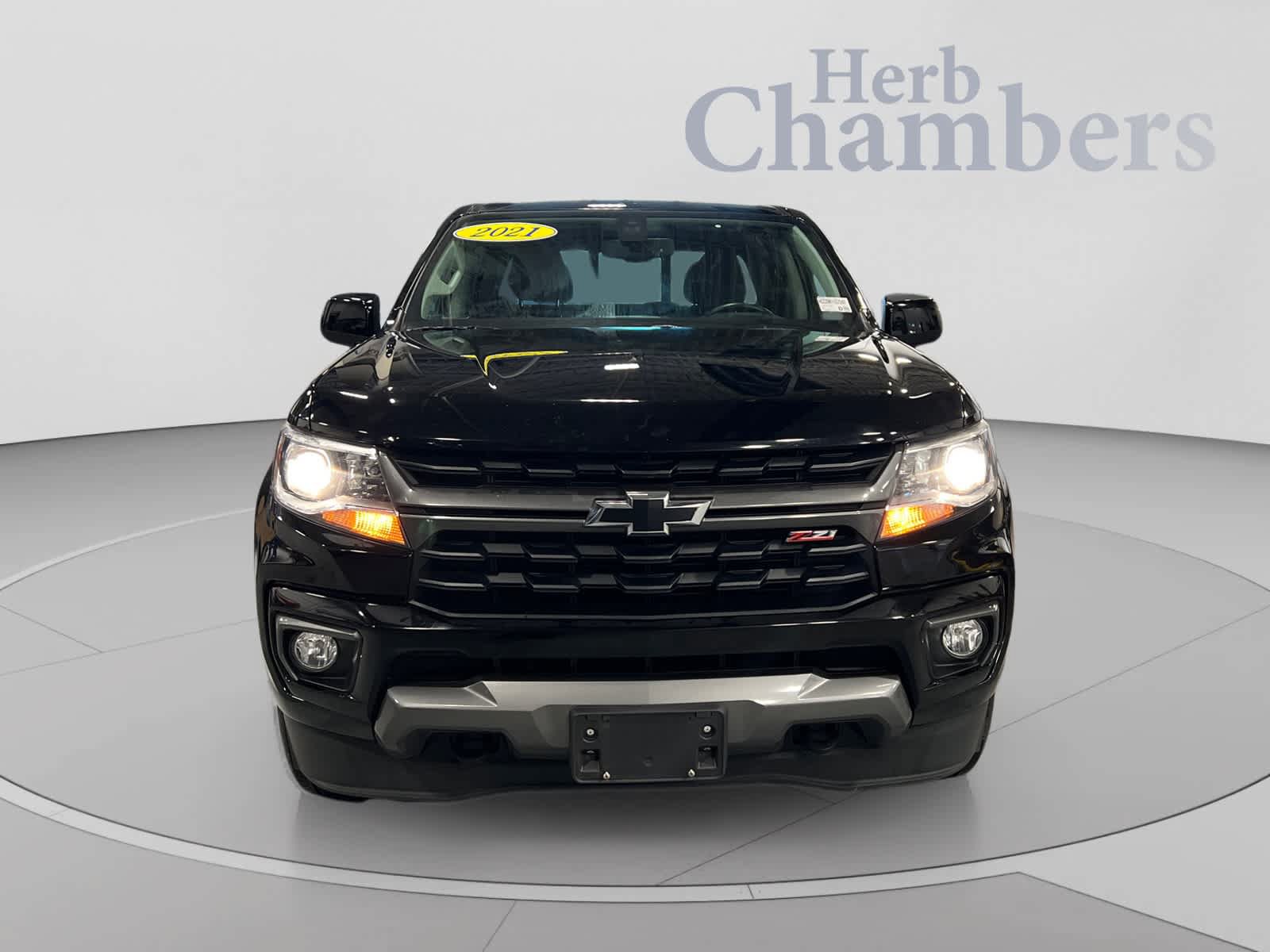 Used 2021 Chevrolet Colorado Z71 AWD/4WD image 2
