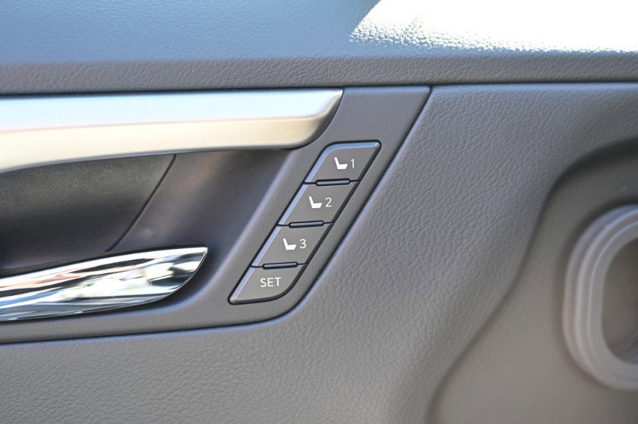 Used 2017 Lexus RX 350 AWD w/ Premium Package image 24