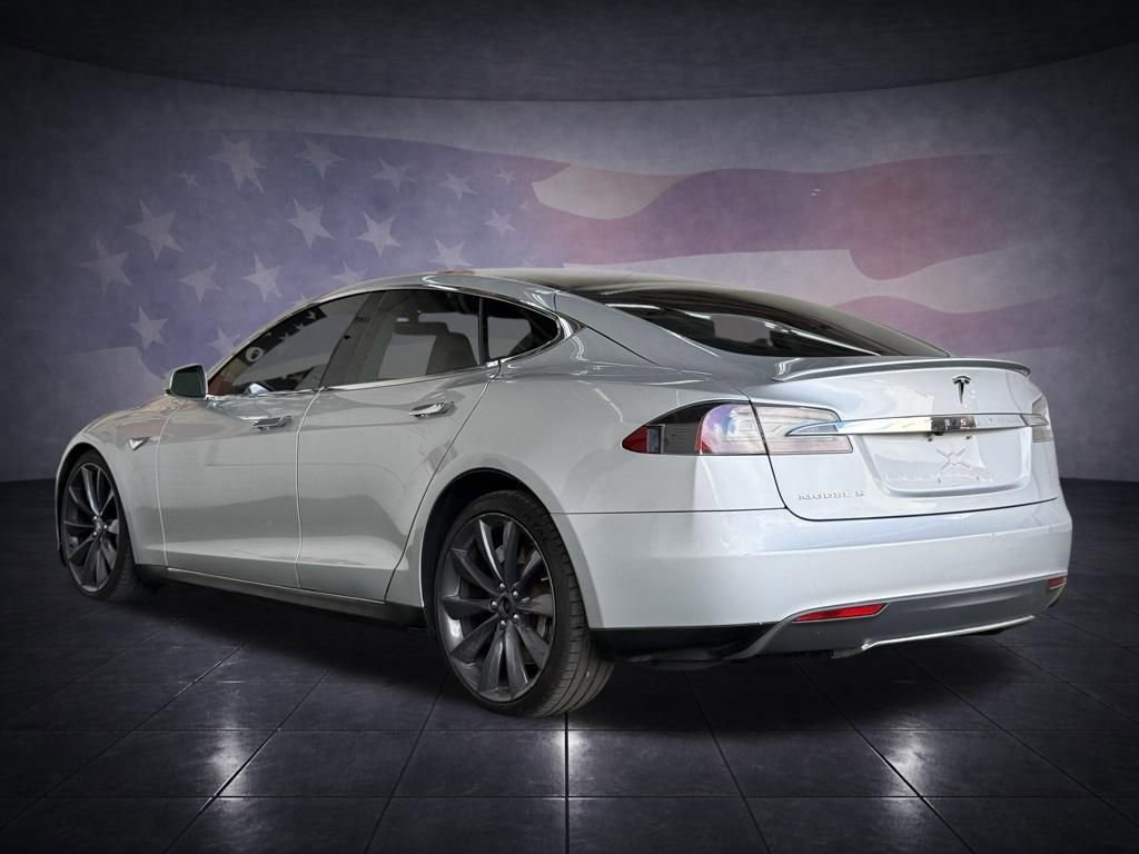 Used 2012 Tesla Model S Signature Performance image 16