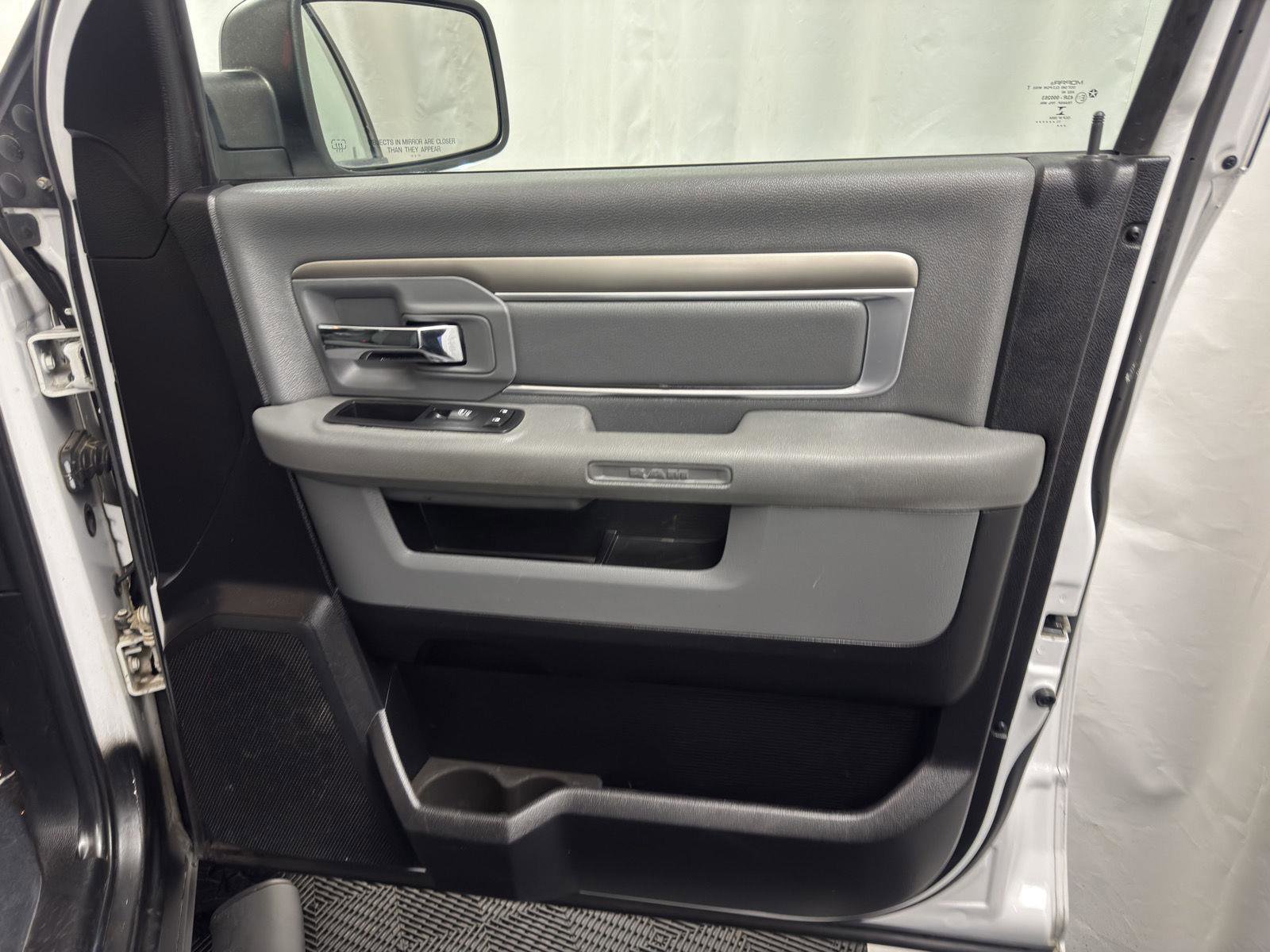 Used 2015 RAM 1500 Big Horn image 33