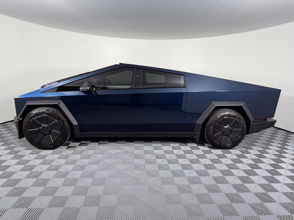 Used 2024 Tesla Cybertruck Cyberbeast AWD/4WD image 2
