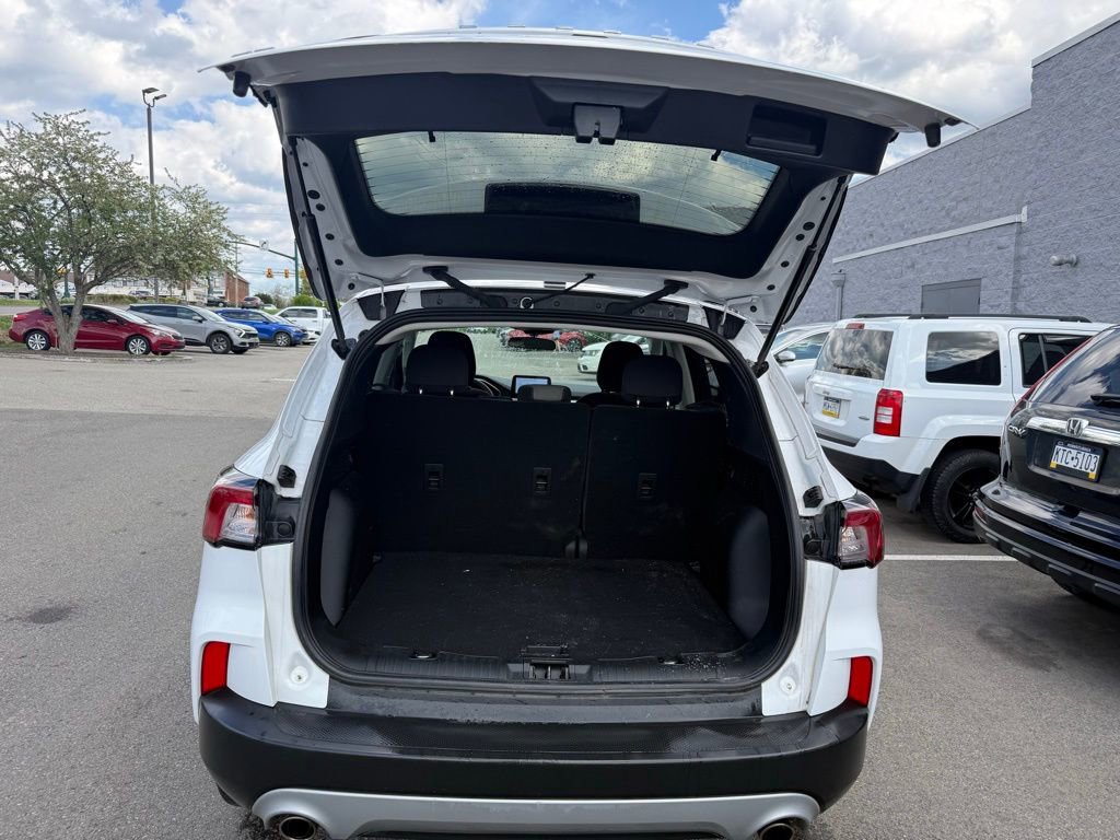 Used 2022 Ford Escape SE image 12