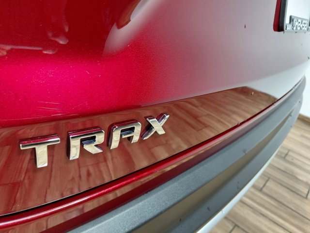 Used 2025 Chevrolet Trax LT image 10