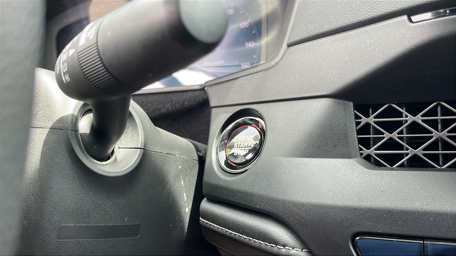 Used 2025 Honda Accord SE image 19