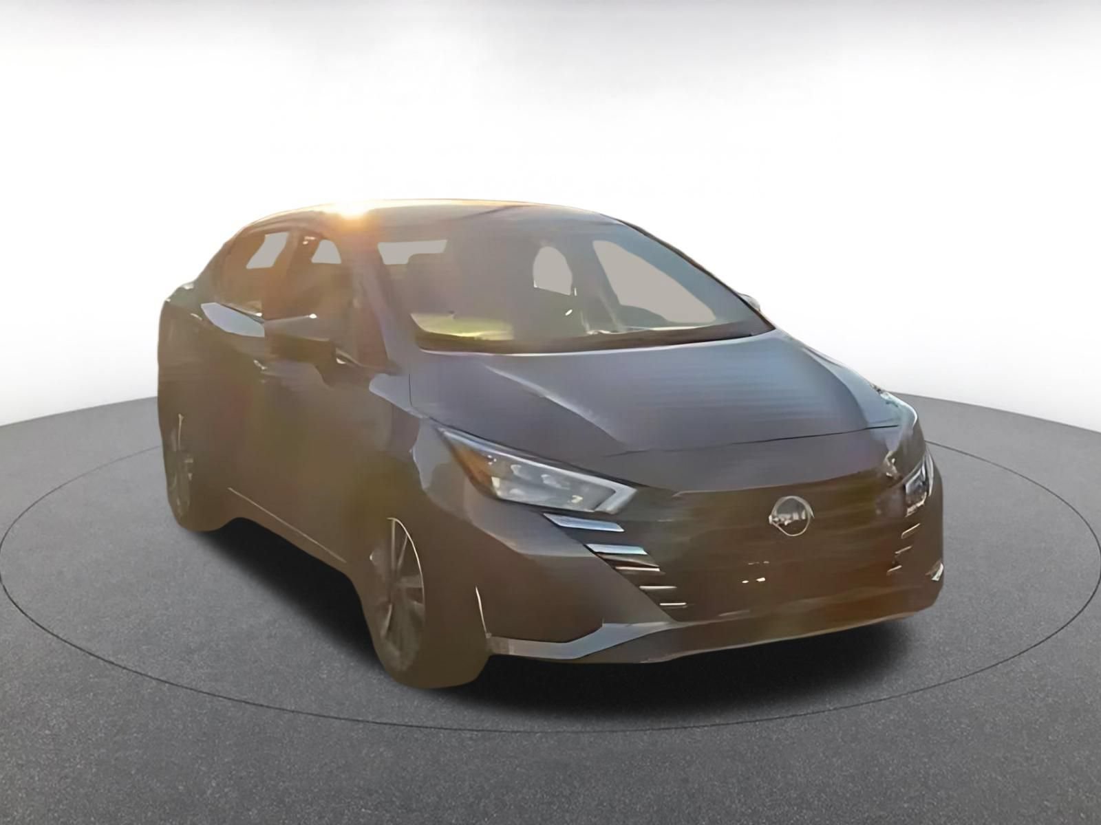 Used 2025 Nissan Versa SV FWD image 6