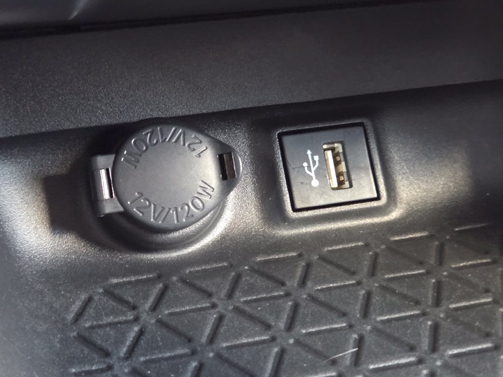 Used 2023 Toyota RAV4 XLE w/ Convenience Package AWD/4WD image 5
