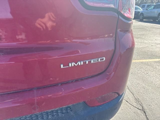 Used 2025 Jeep Compass Limited image 8