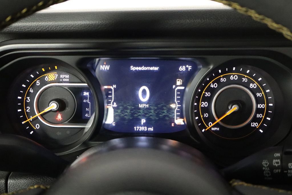 Used 2024 Jeep Wrangler Willys image 14
