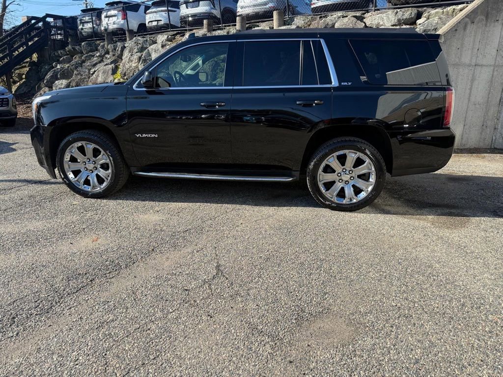 Used 2017 GMC Yukon SLT w/ Open Road Package image 2