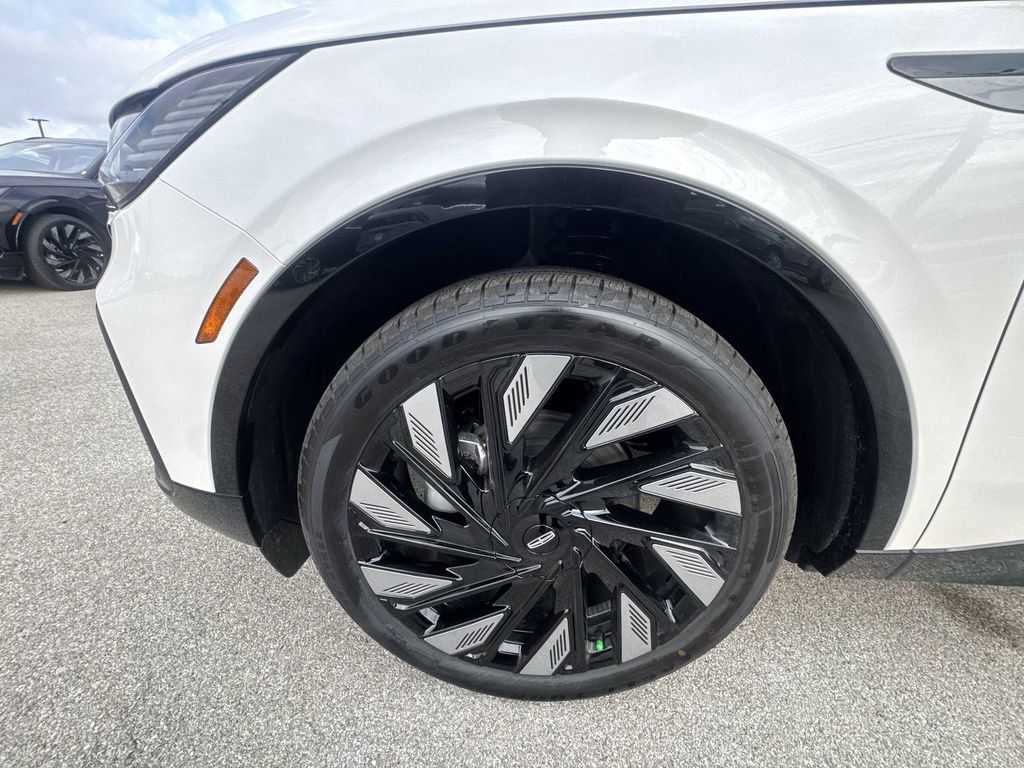 New 2026 Lincoln Nautilus Reserve image 10