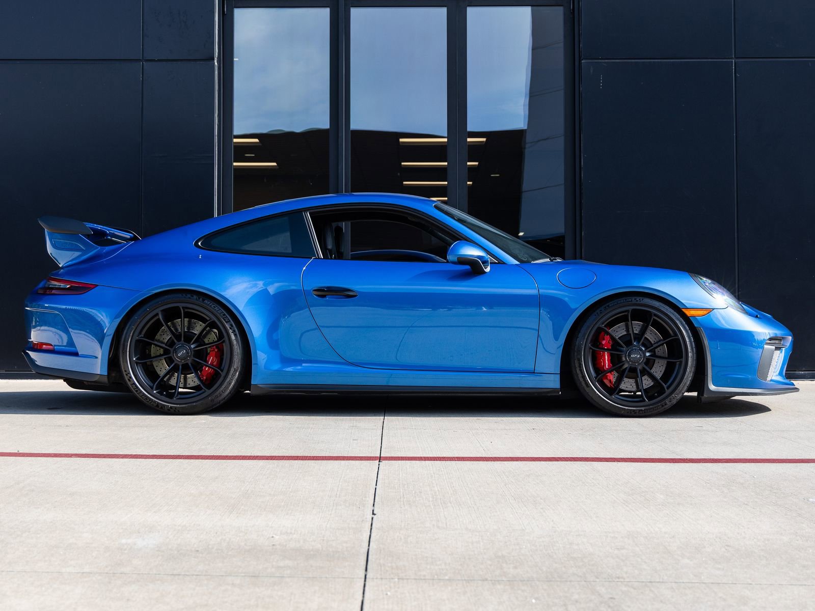 Certified 2018 Porsche 911 GT3 image 12