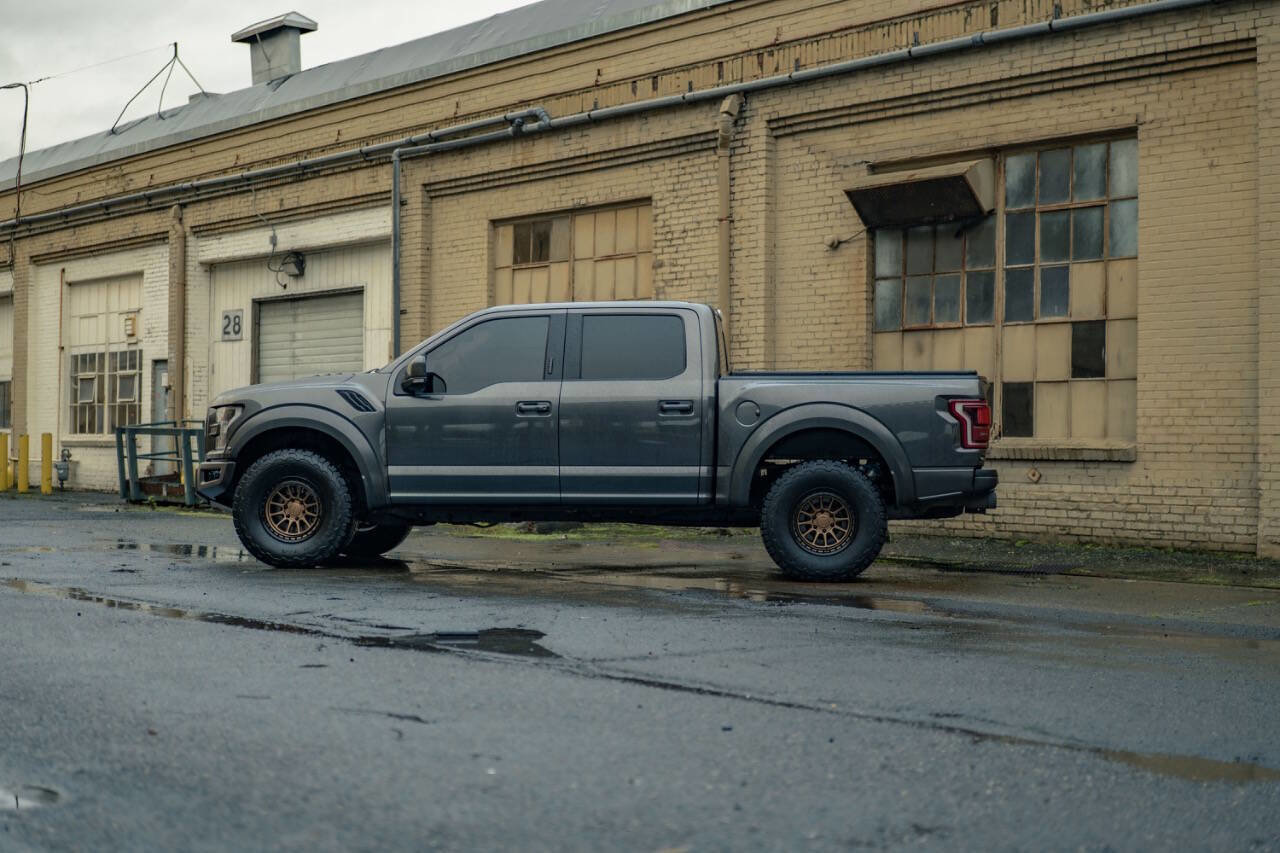 Used 2017 Ford F150 Raptor w/ Equipment Group 802A Luxury image 14