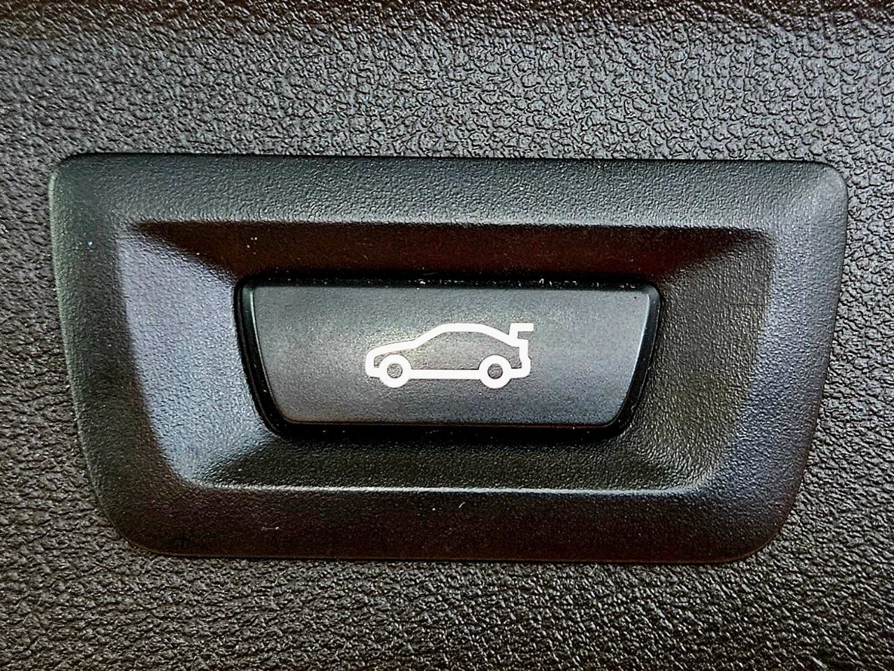 Used 2019 BMW X3 xDrive30i w/ Driving Assistance Package image 39