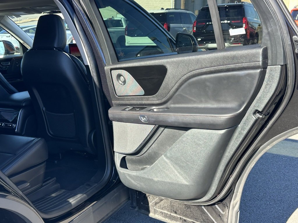 Used 2023 Lincoln Aviator Reserve image 17