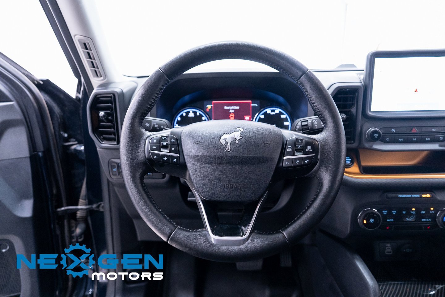 Used 2023 Ford Bronco Sport Badlands image 17