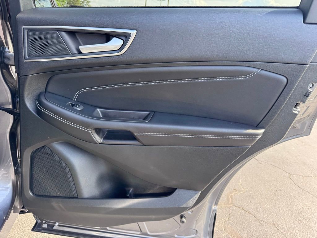 Used 2024 Ford Edge Titanium image 27