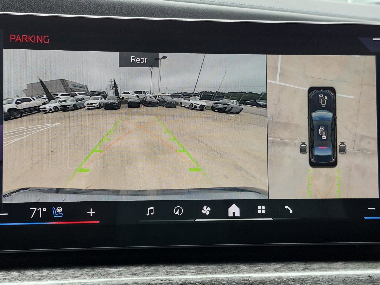 Certified 2024 BMW 740i RWD image 28