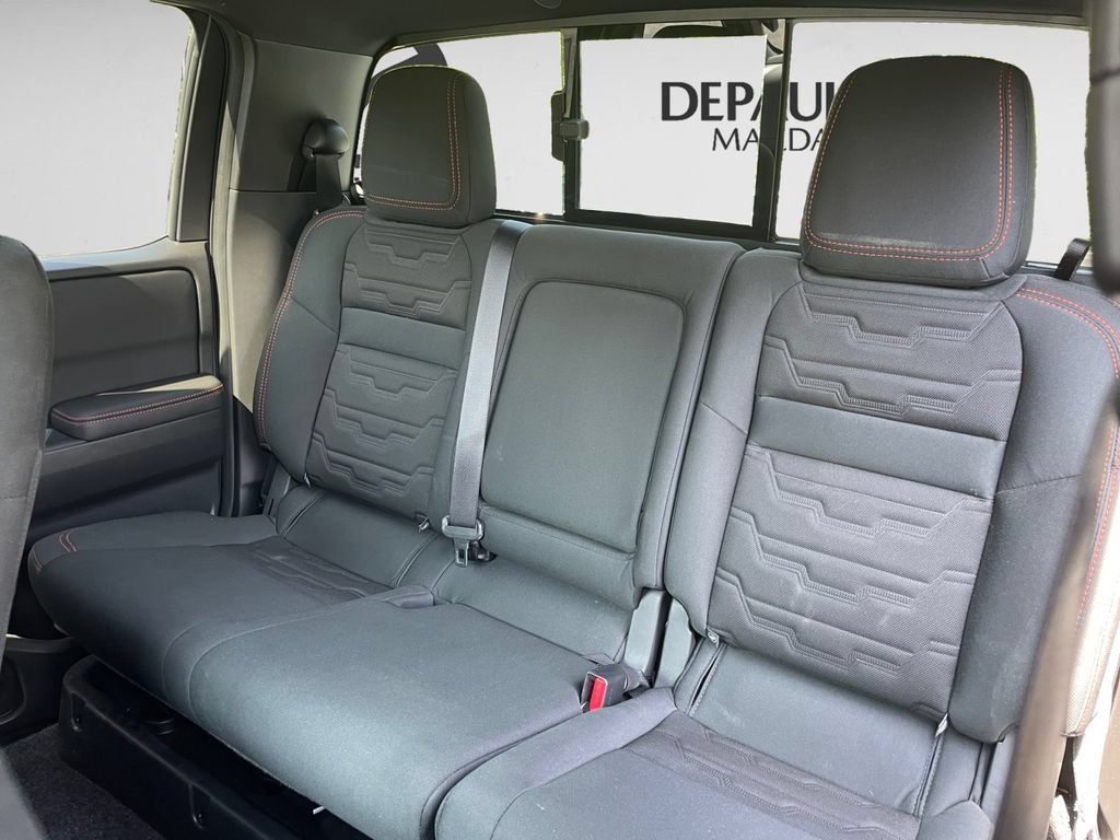 Used 2025 Nissan Frontier PRO-4X AWD/4WD image 12
