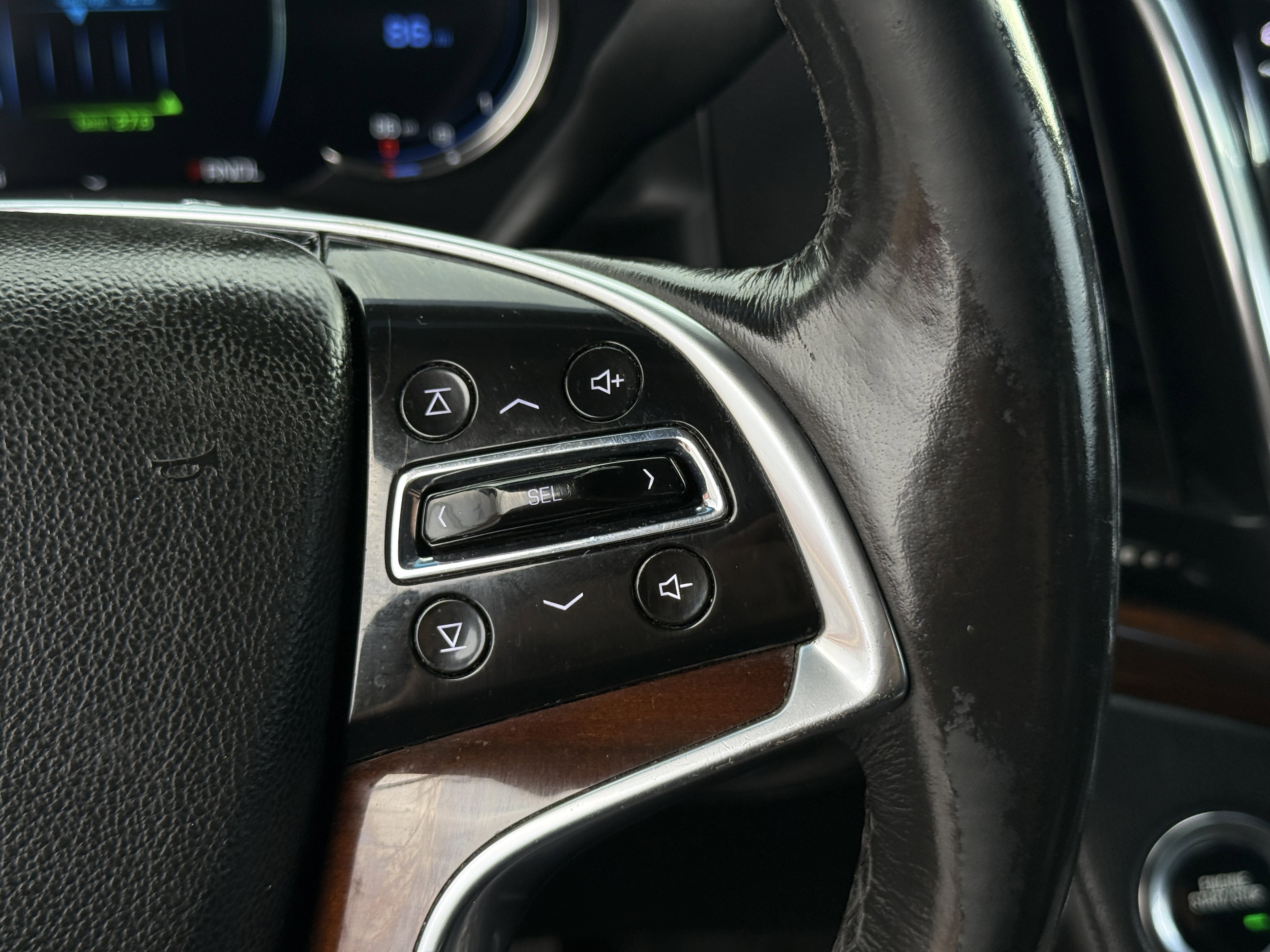 Used 2018 Cadillac Escalade ESV 2WD image 18