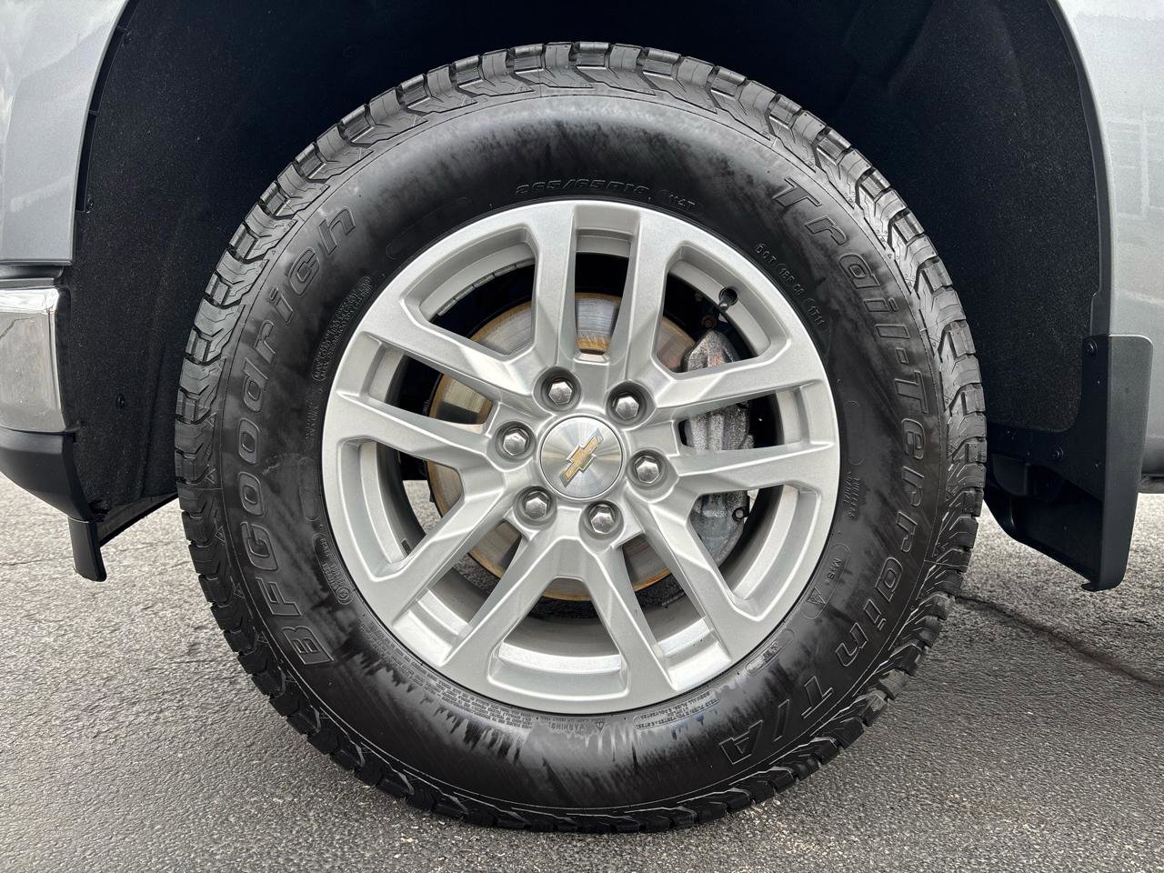 Used 2021 Chevrolet Silverado 1500 LT AWD/4WD image 33
