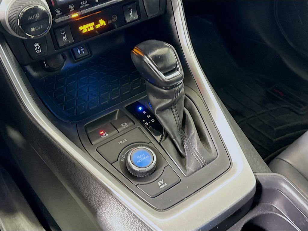 Used 2019 Toyota RAV4 XSE image 16