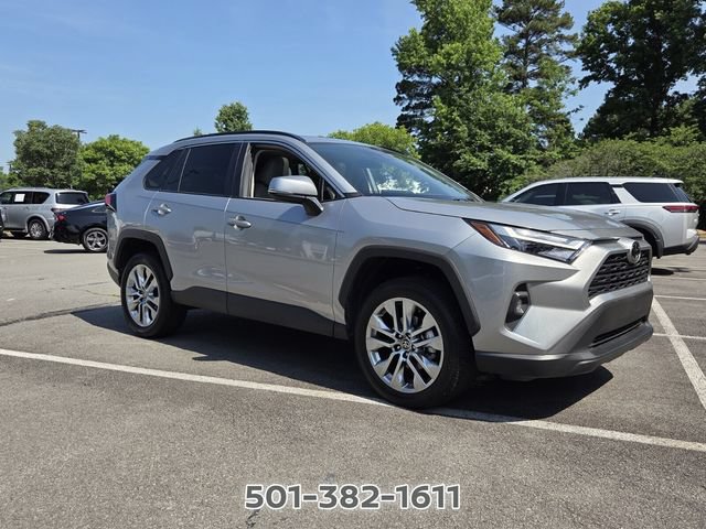 Used 2025 Toyota RAV4 XLE Premium FWD image 7