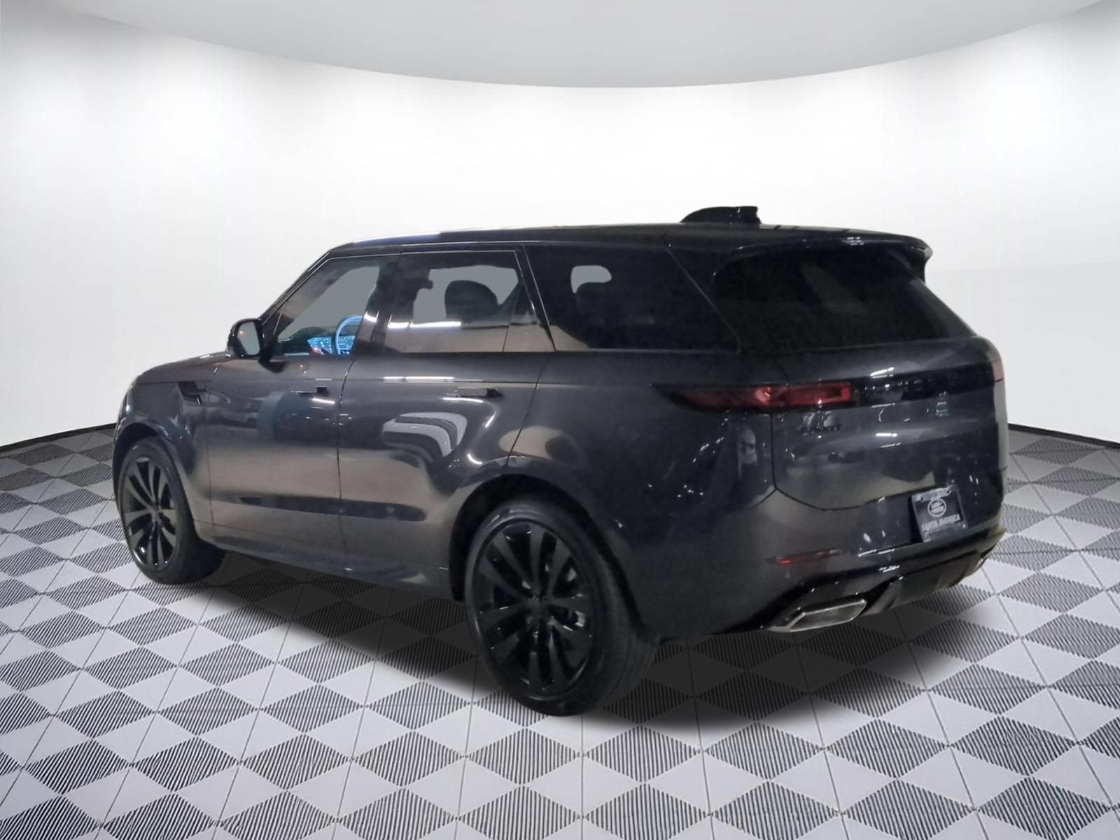 New 2026 Land Rover Range Rover Sport Dynamic SE AWD/4WD image 3