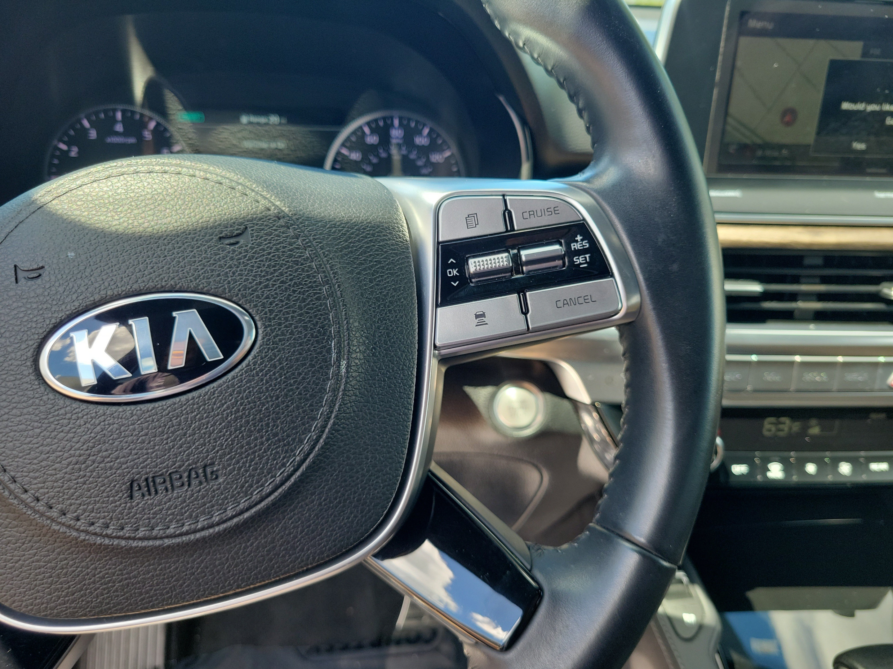 Used 2020 Kia Telluride SX w/ Towing Package FWD image 15