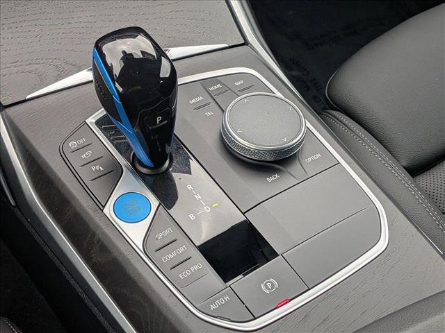 Used 2023 BMW i4 eDrive35 image 12