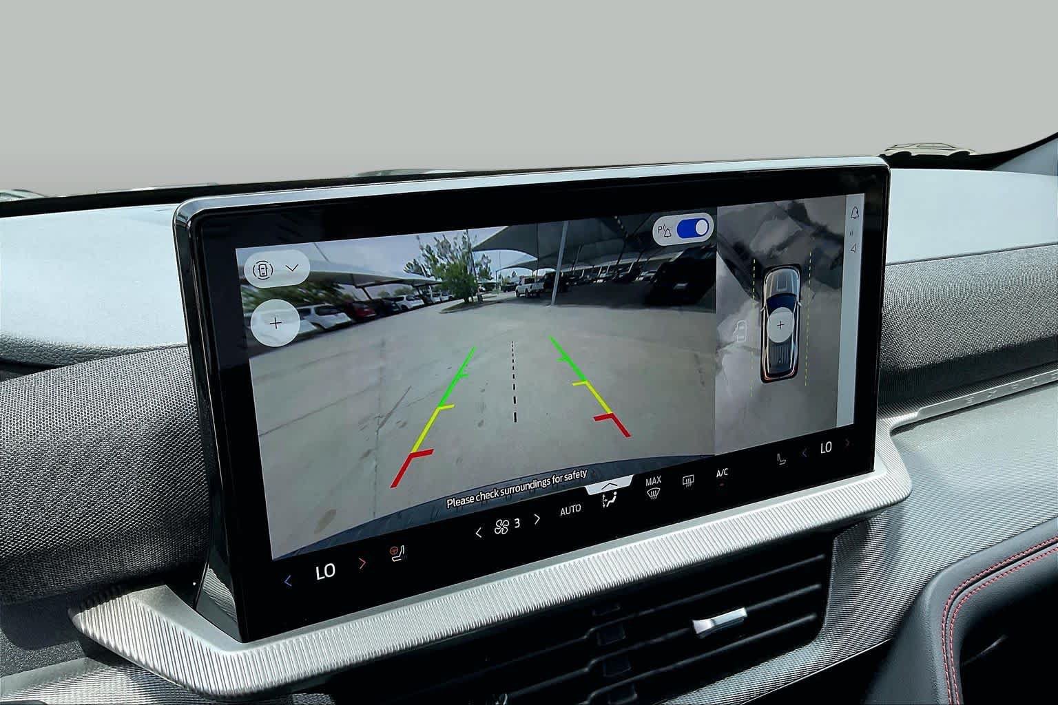 Used 2025 Ford Explorer ST-Line w/ ST-Line Street Pack AWD/4WD image 50