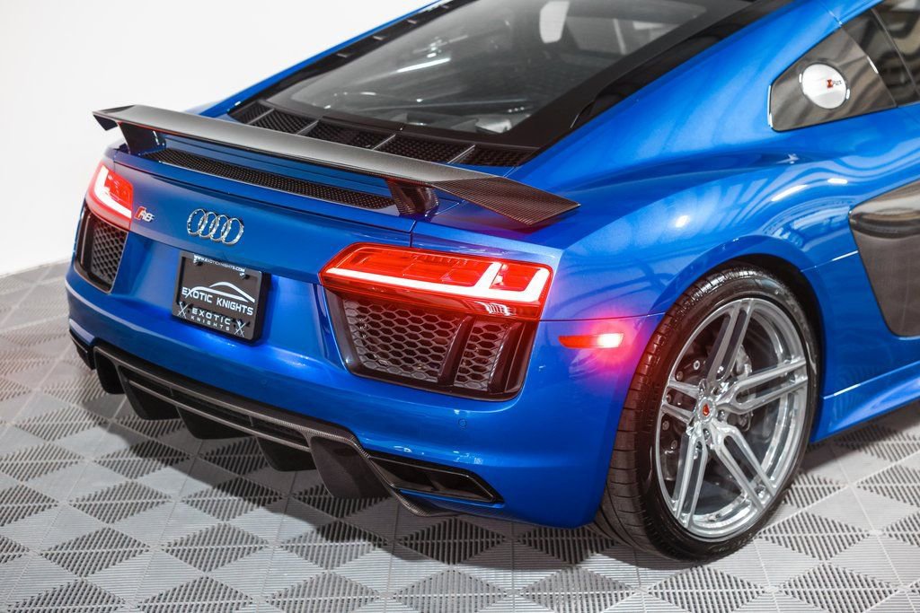 Used 2017 Audi R8 V10 plus image 7