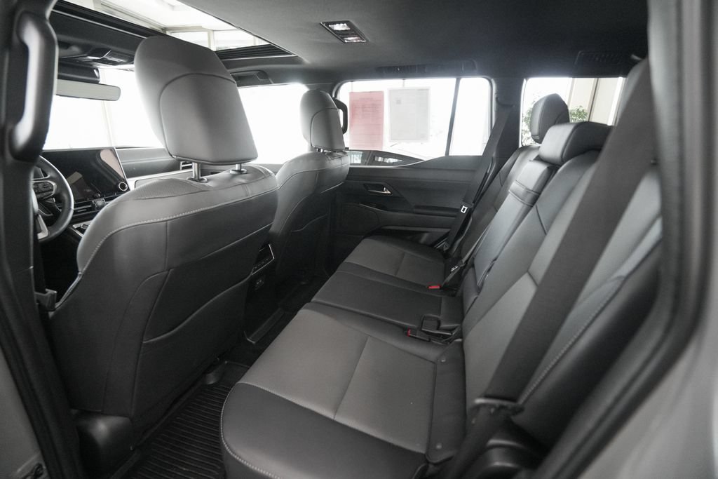 Certified 2026 Lexus GX 550 w/ Accessory Package (2T) AWD/4WD image 11
