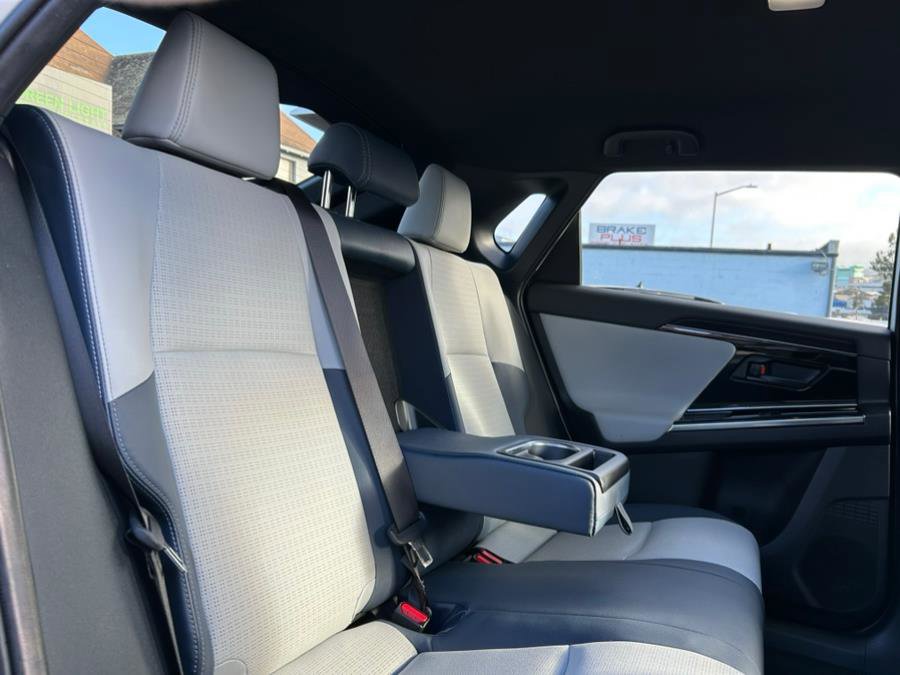 Used 2023 Subaru Solterra AWD image 43