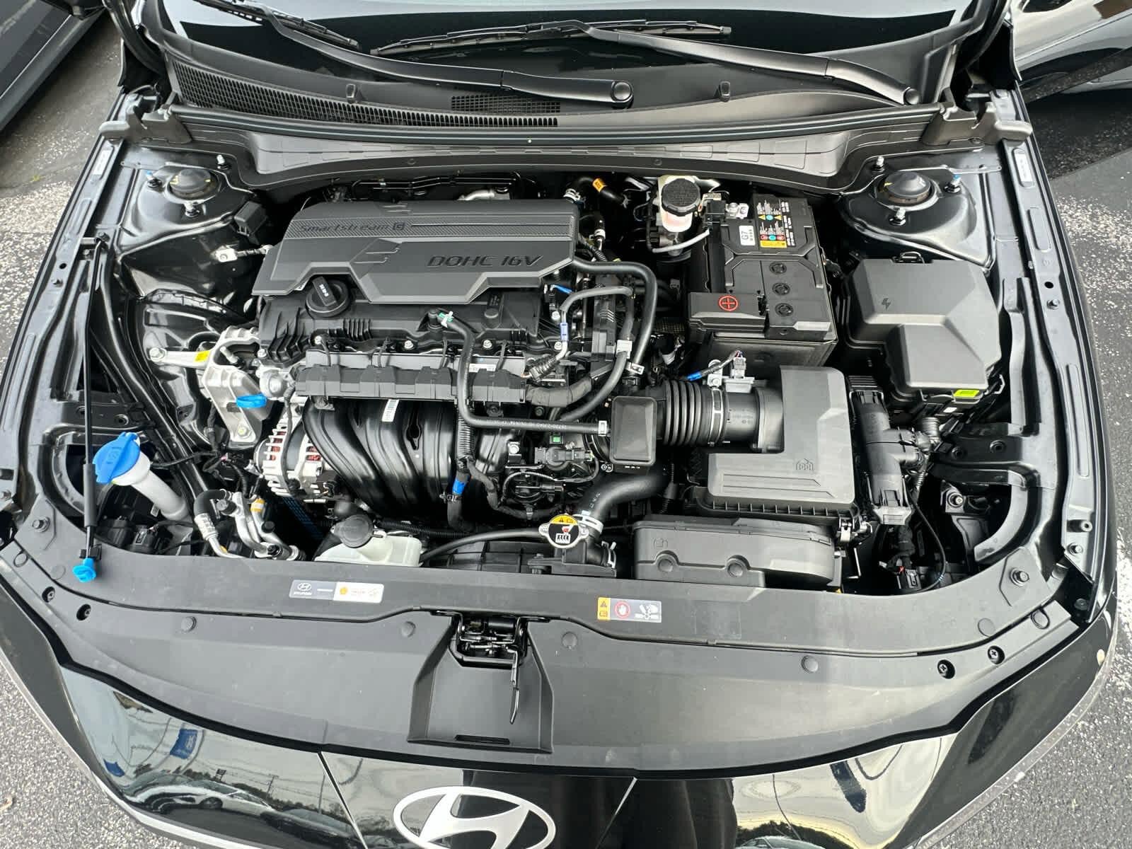 New 2026 Hyundai Elantra SE FWD image 30