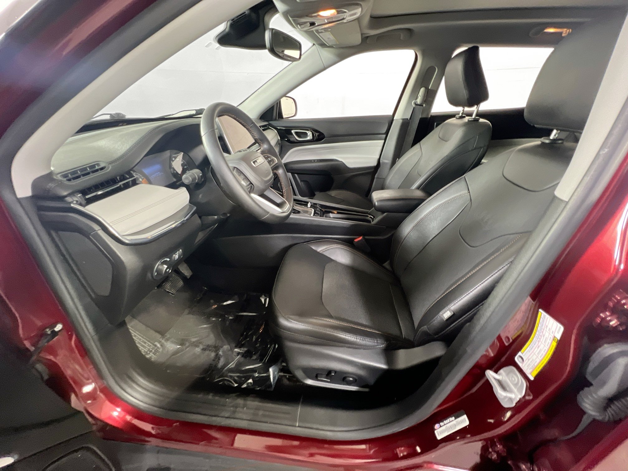 Used 2022 Jeep Compass Limited w/ Sun and Sound Group AWD/4WD image 19