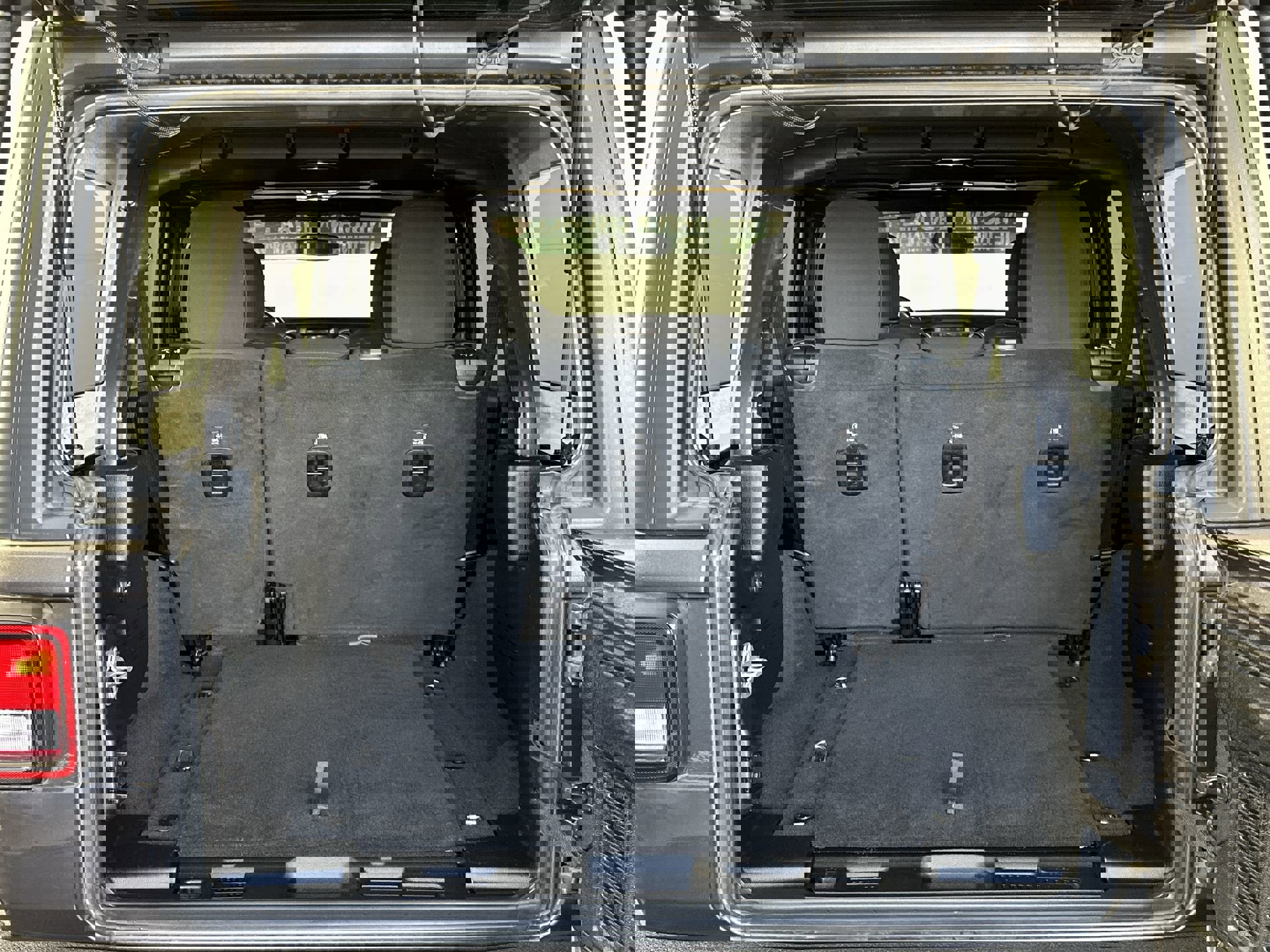 Used 2020 Jeep Wrangler Unlimited Sport S image 28