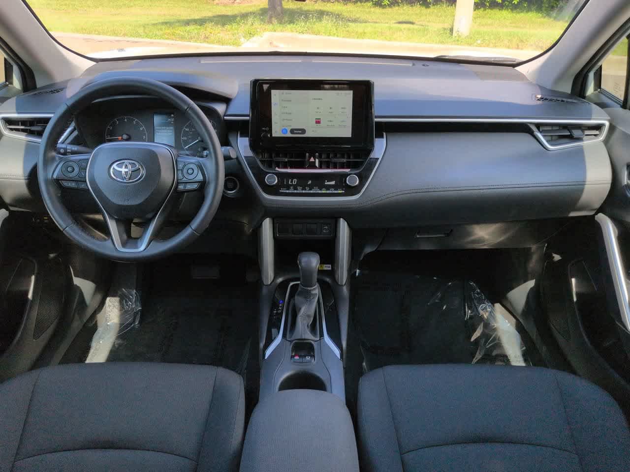 Certified 2023 Toyota Corolla Cross LE FWD image 14