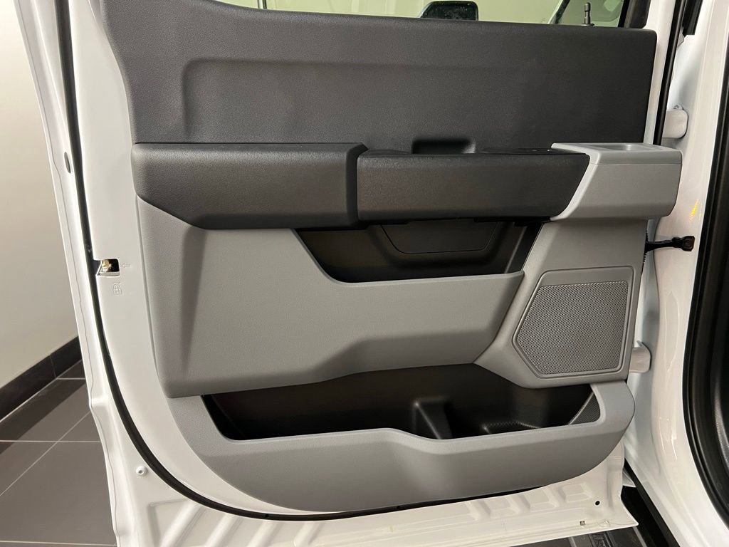 New 2026 Ford F350 XL w/ XL Chrome Package image 29