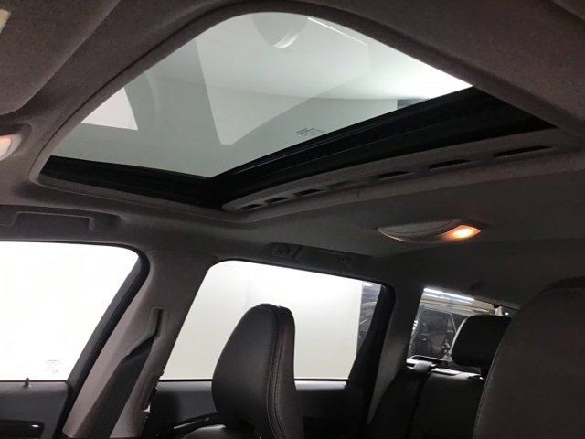 Used 2016 Volvo XC70 T5 Platinum w/ Climate Package image 14