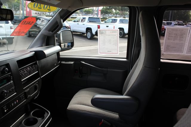 Used 2020 Chevrolet Express 3500 LT w/ LT Preferred Equipment Group RWD image 49