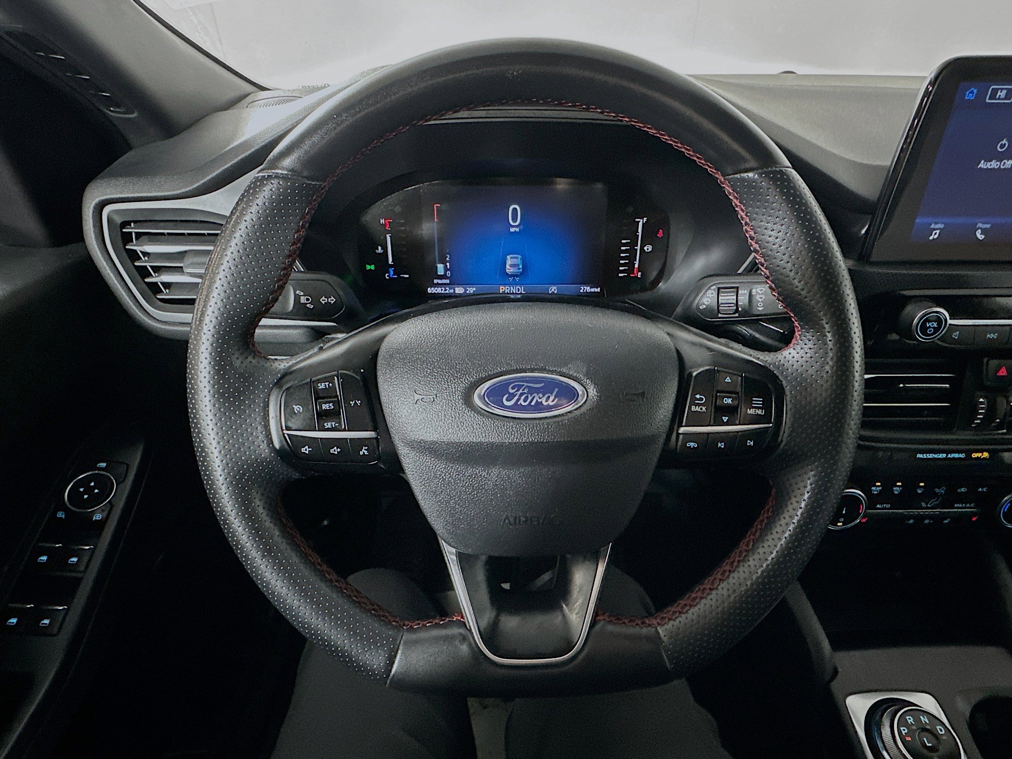 Used 2023 Ford Escape ST-Line image 11