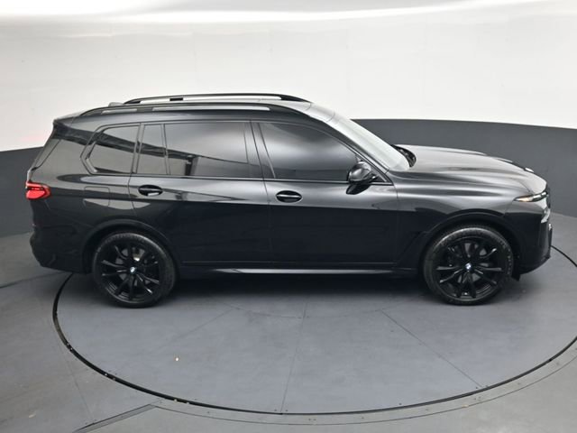 Used 2025 BMW X7 M60i AWD/4WD image 23