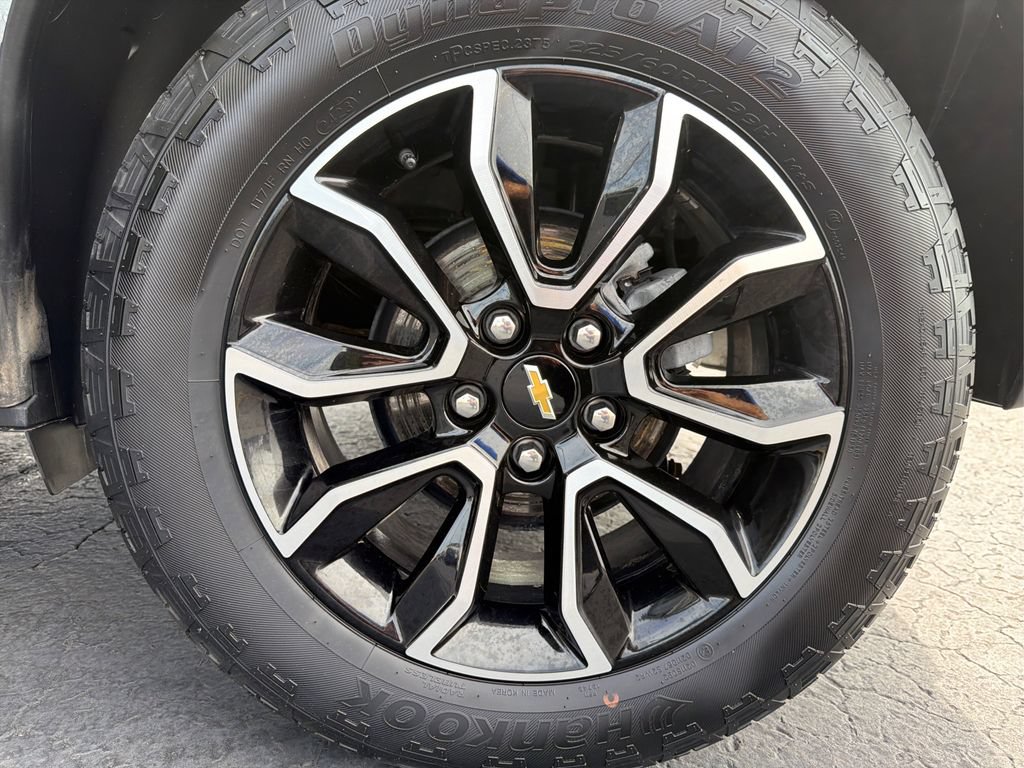 Used 2023 Chevrolet TrailBlazer ACTIV w/ Technology Package AWD/4WD image 34