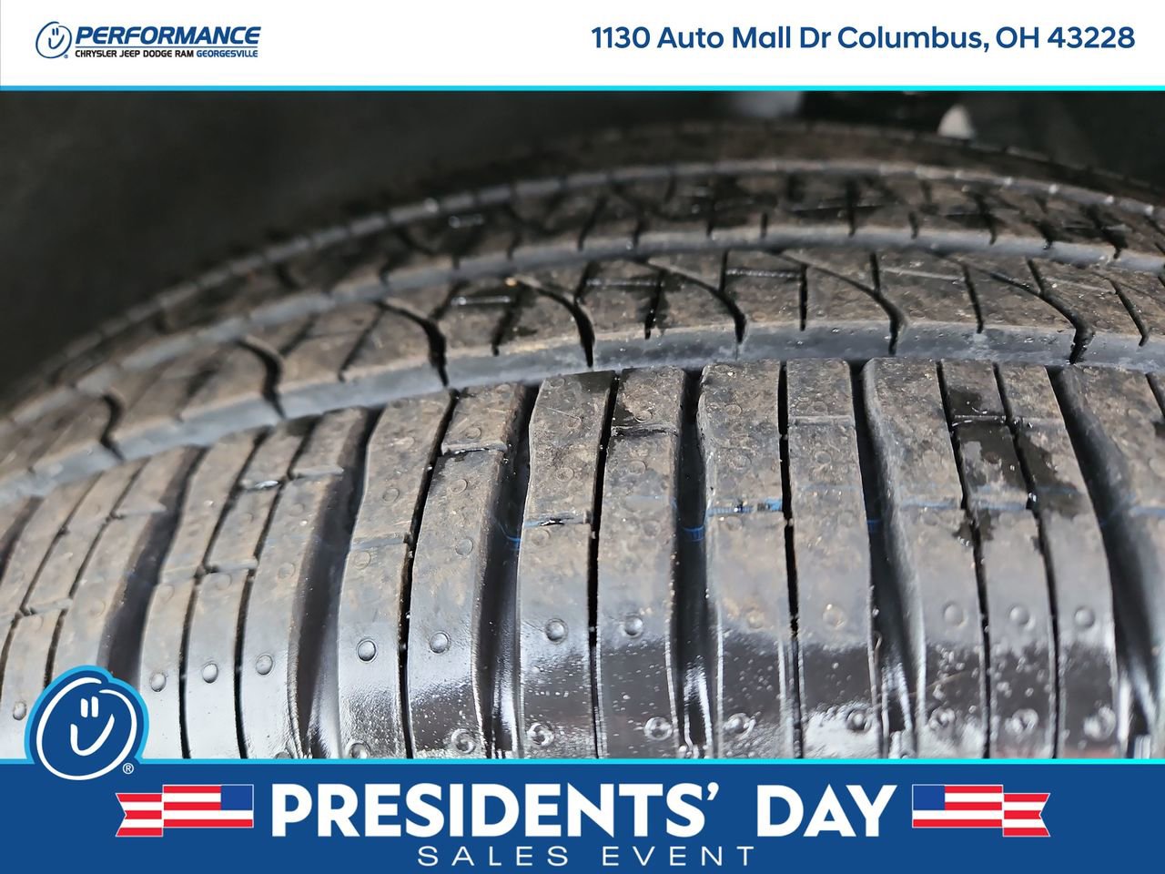 New 2026 Chrysler Pacifica Select w/ S Appearance Package image 10