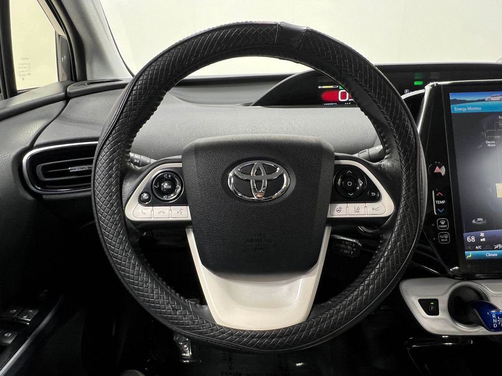 Used 2017 Toyota Prius Prime Advanced FWD image 22