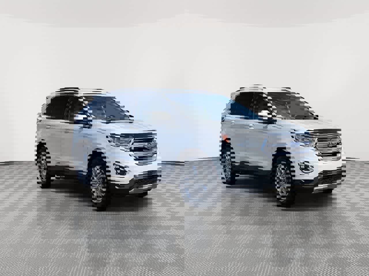 Used 2018 Ford Edge SEL w/ Equipment Group 201A AWD/4WD image 2