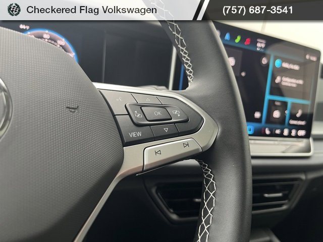 New 2025 Volkswagen Tiguan SE image 38