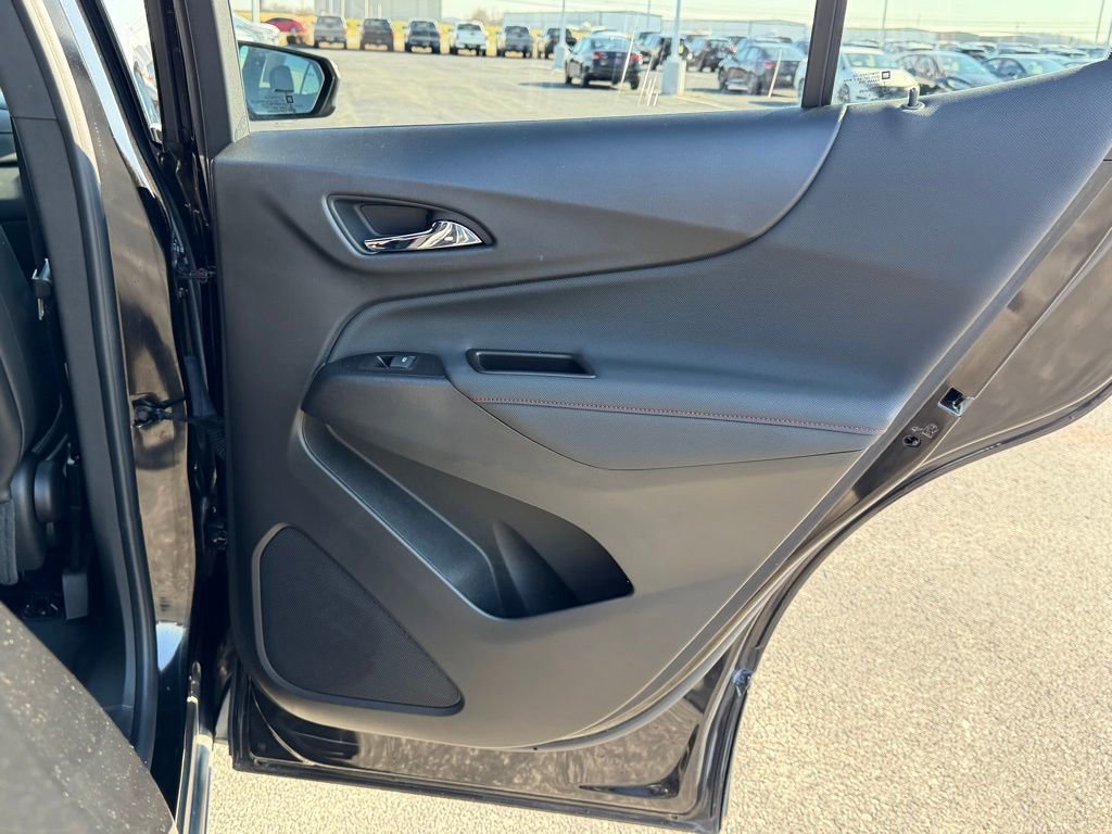 Used 2022 Chevrolet Equinox RS w/ LPO, Floor Liner Package image 20