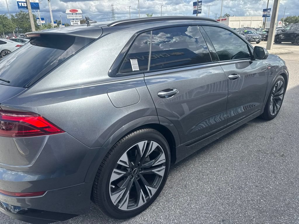 Used 2025 Audi Q8 Prestige AWD/4WD image 5